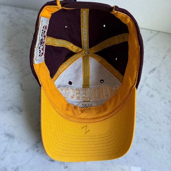 Minnesota Golden Gophers Vintage Zephyr Snapback Hat Unisex - Picture 11 of 11